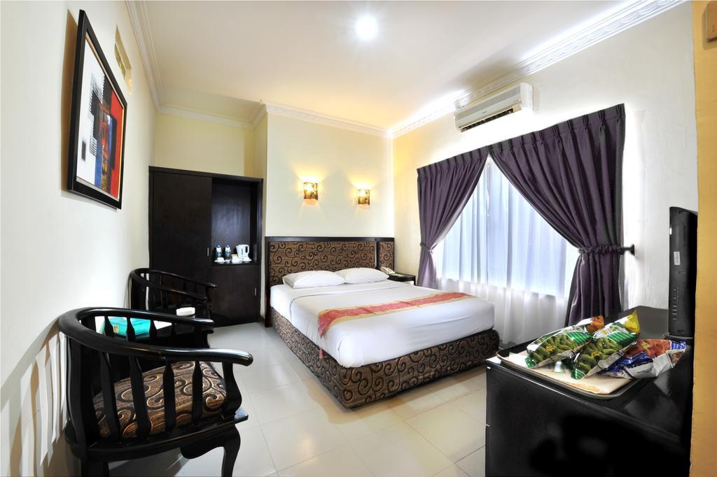 Gaja Hotel Pekanbaru Exterior foto